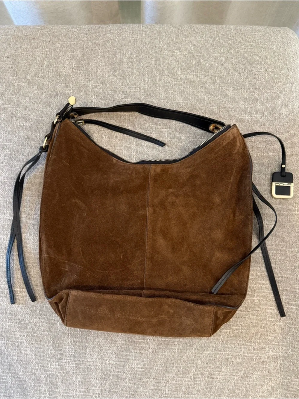 Stunning Inné genuine suede leather hobo bag, made in Italy 🇮🇹